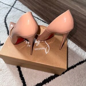 RED BOTTOMS!!!! ——Christian Louboutin